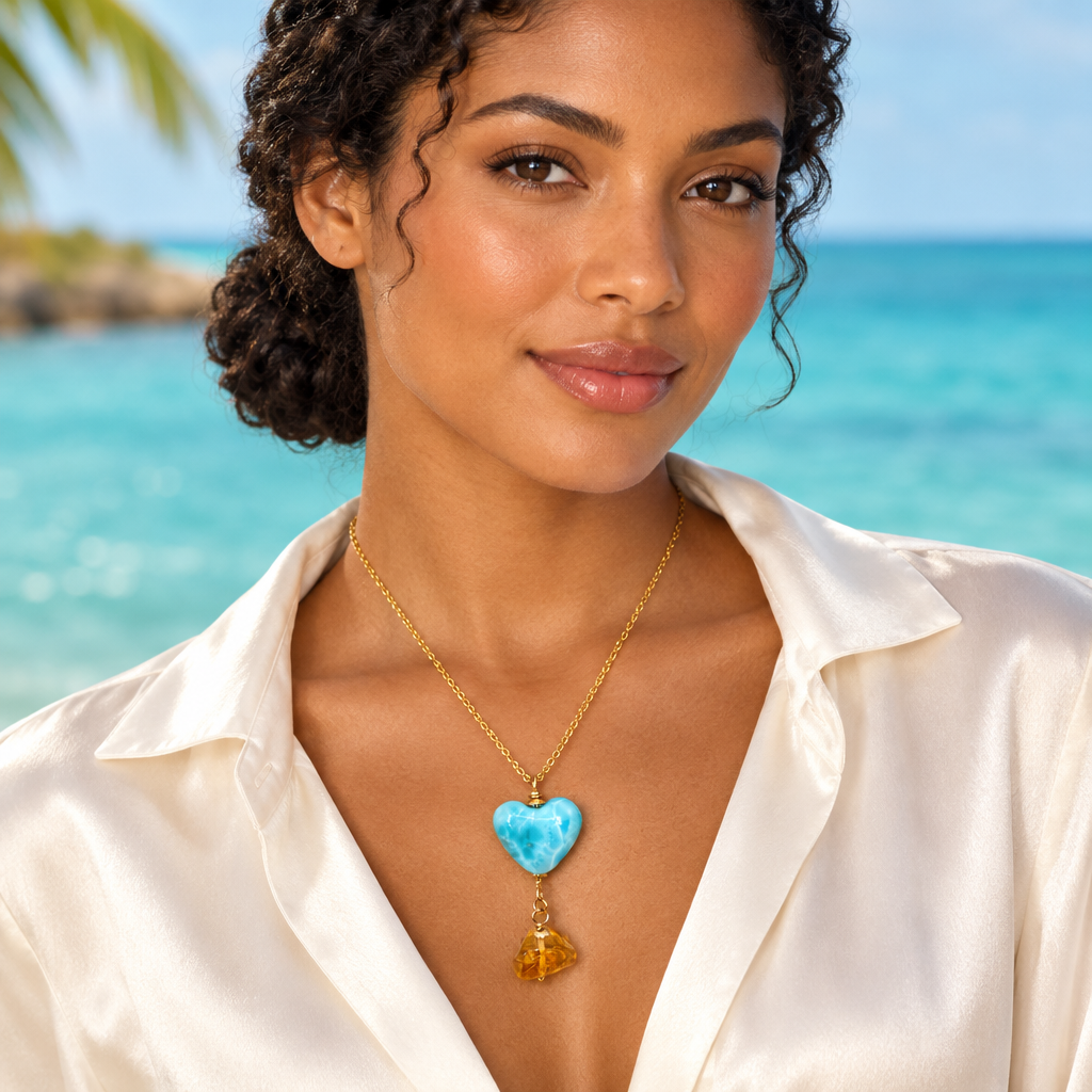 Collar Corazón de Larimar con Chips de Ámbar indossato da Alma